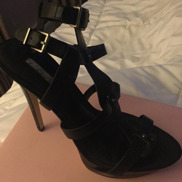 BCBG shoes - Picture 2 of 4